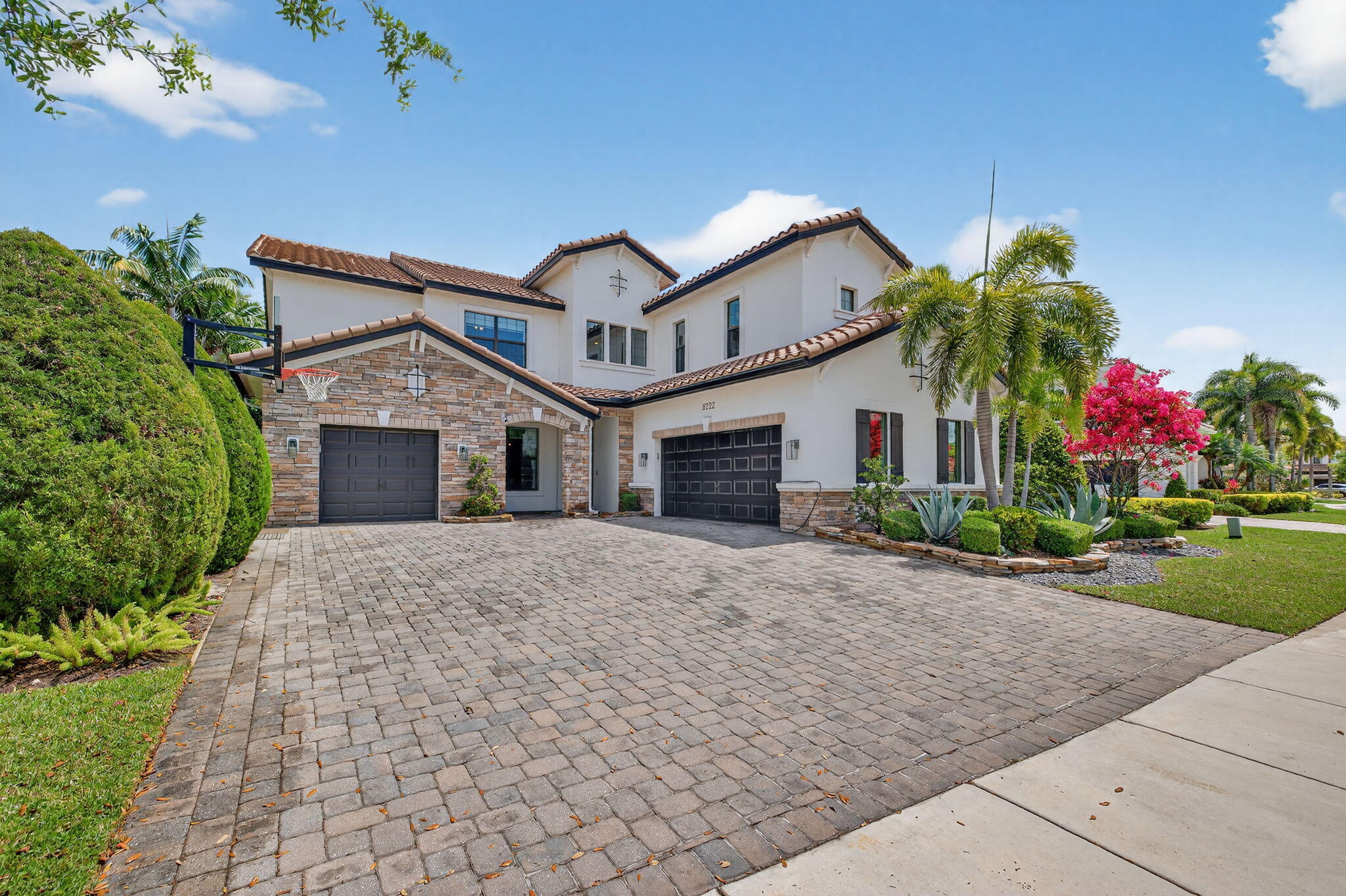8222 Bradford Way