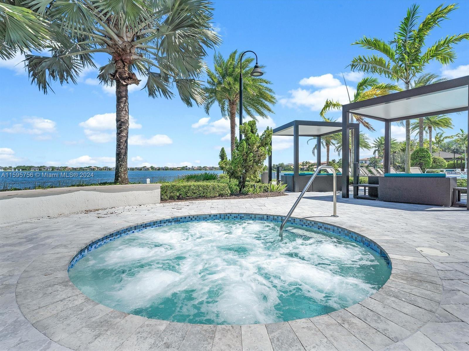 11231 Watercrest Circle W