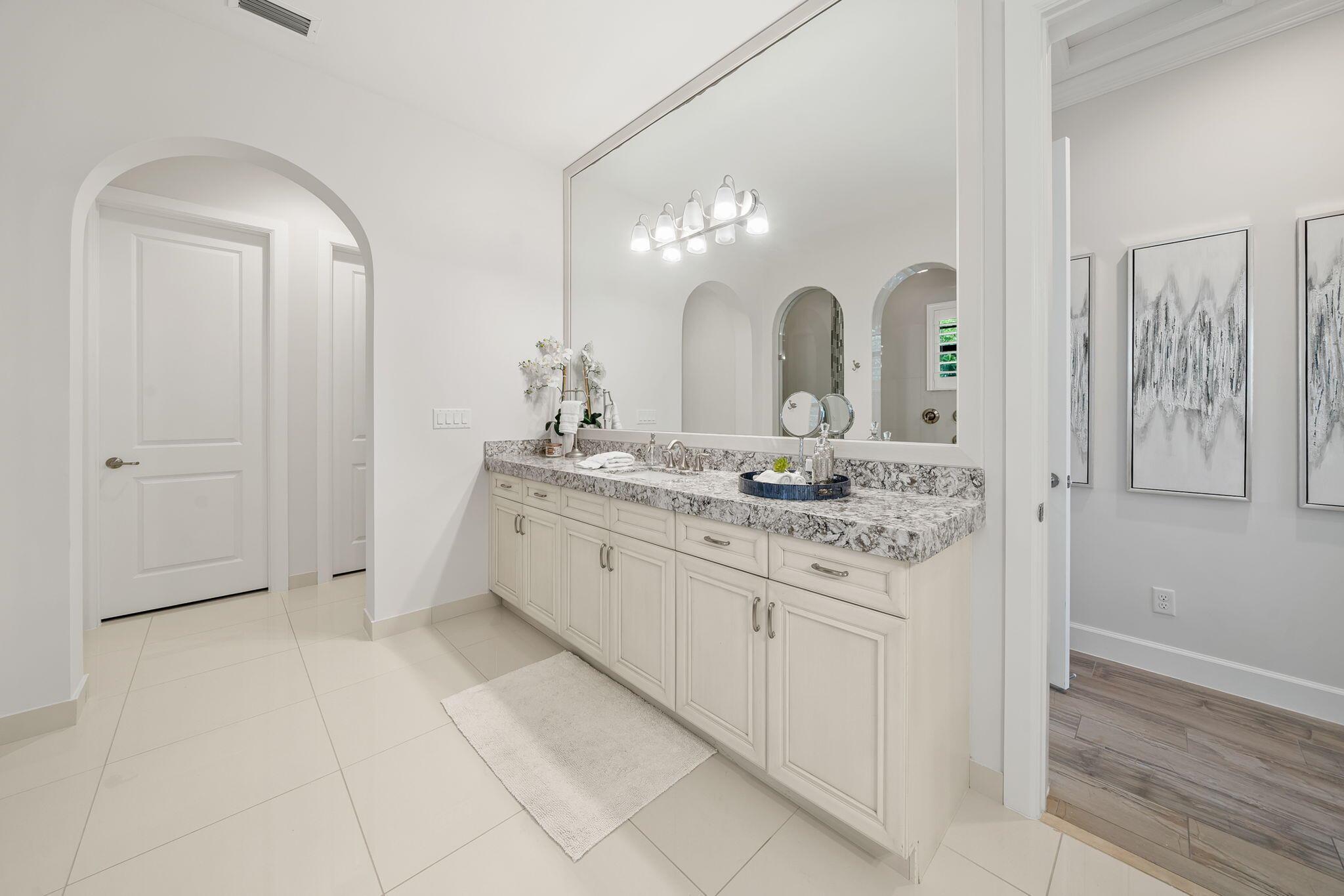 11231 Watercrest Circle W