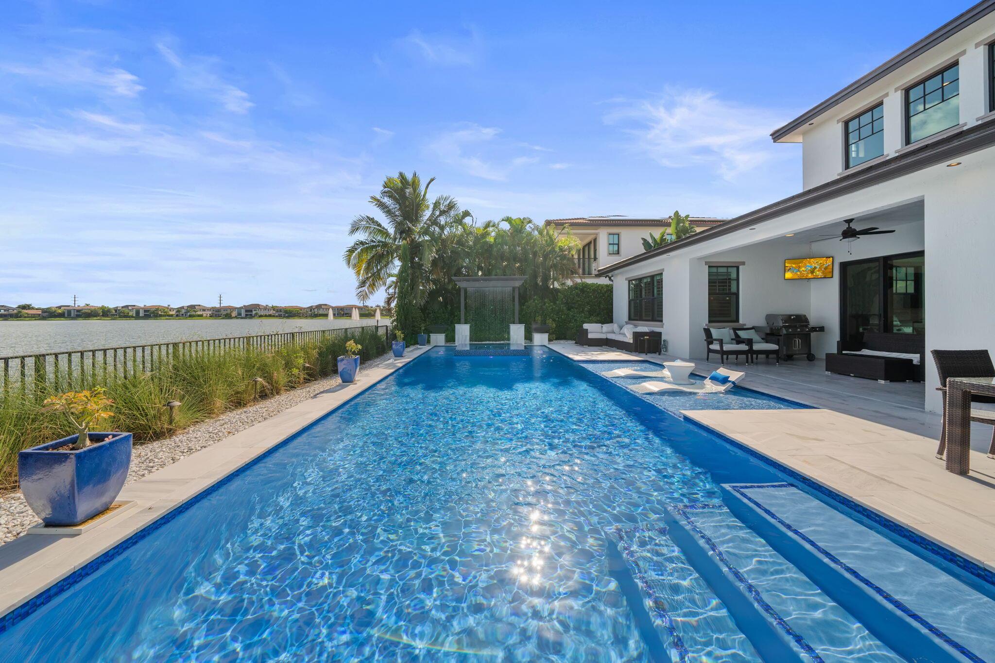 11231 Watercrest Circle W