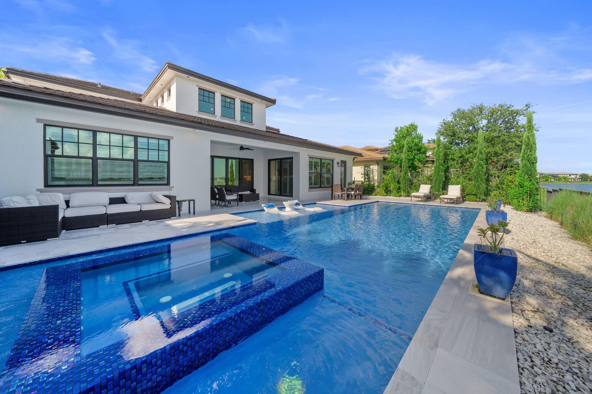 11231 Watercrest Circle W