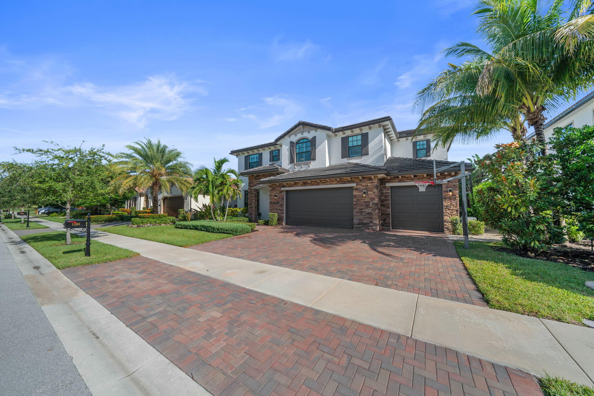 11231 Watercrest Circle W