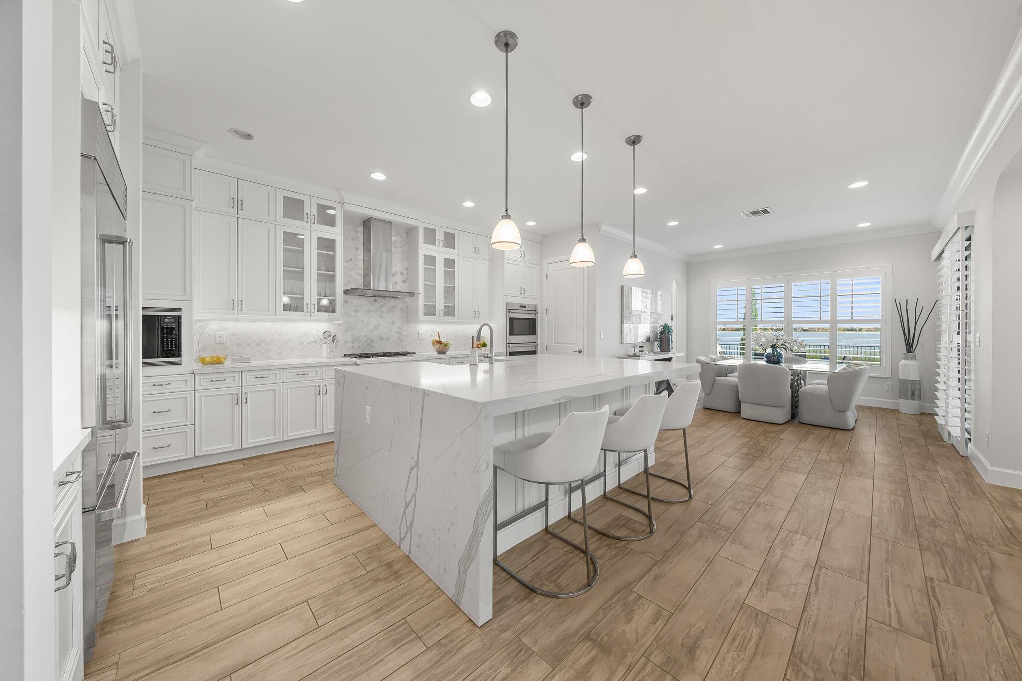 11231 Watercrest Circle W