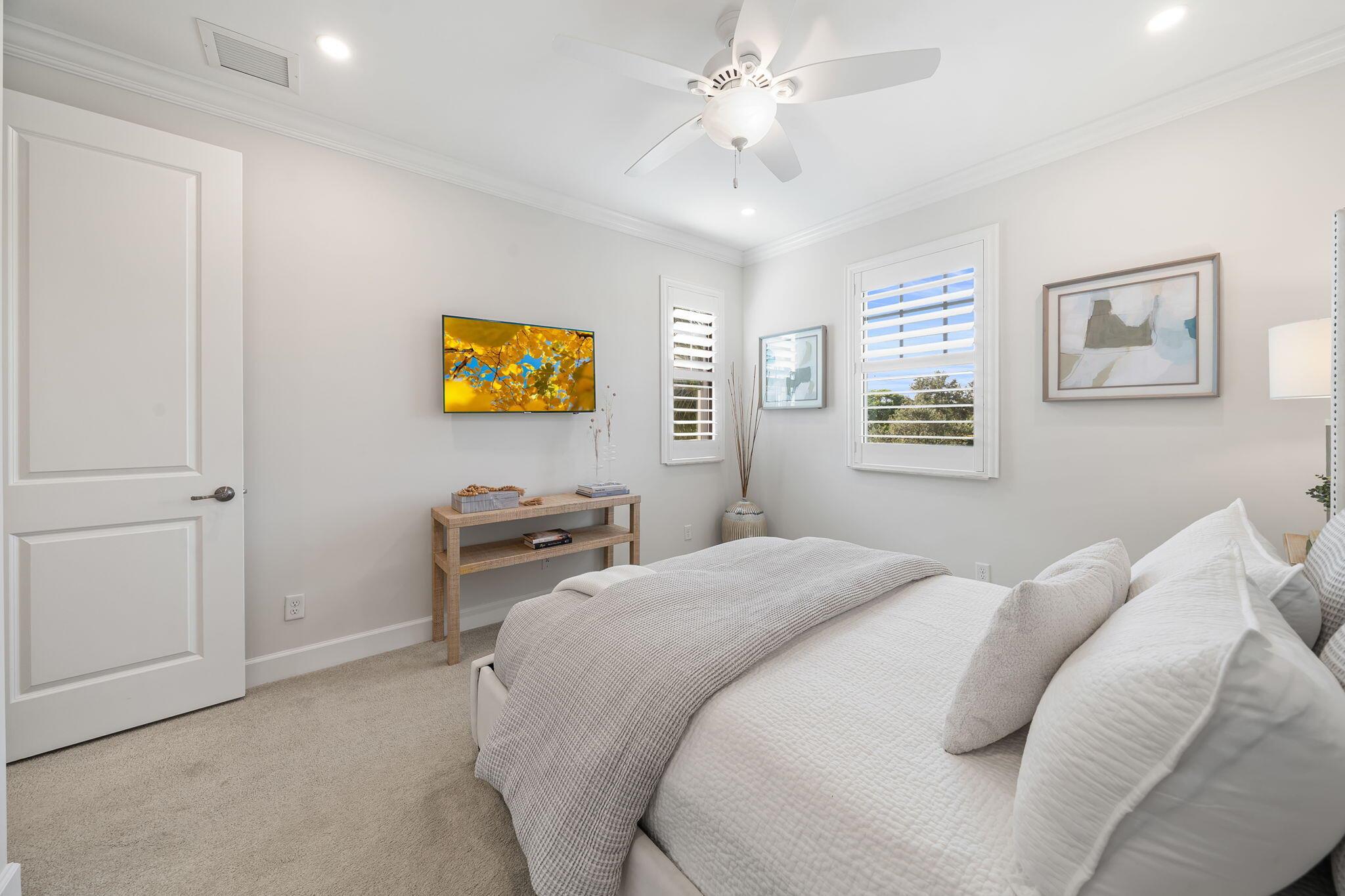 11231 Watercrest Circle W