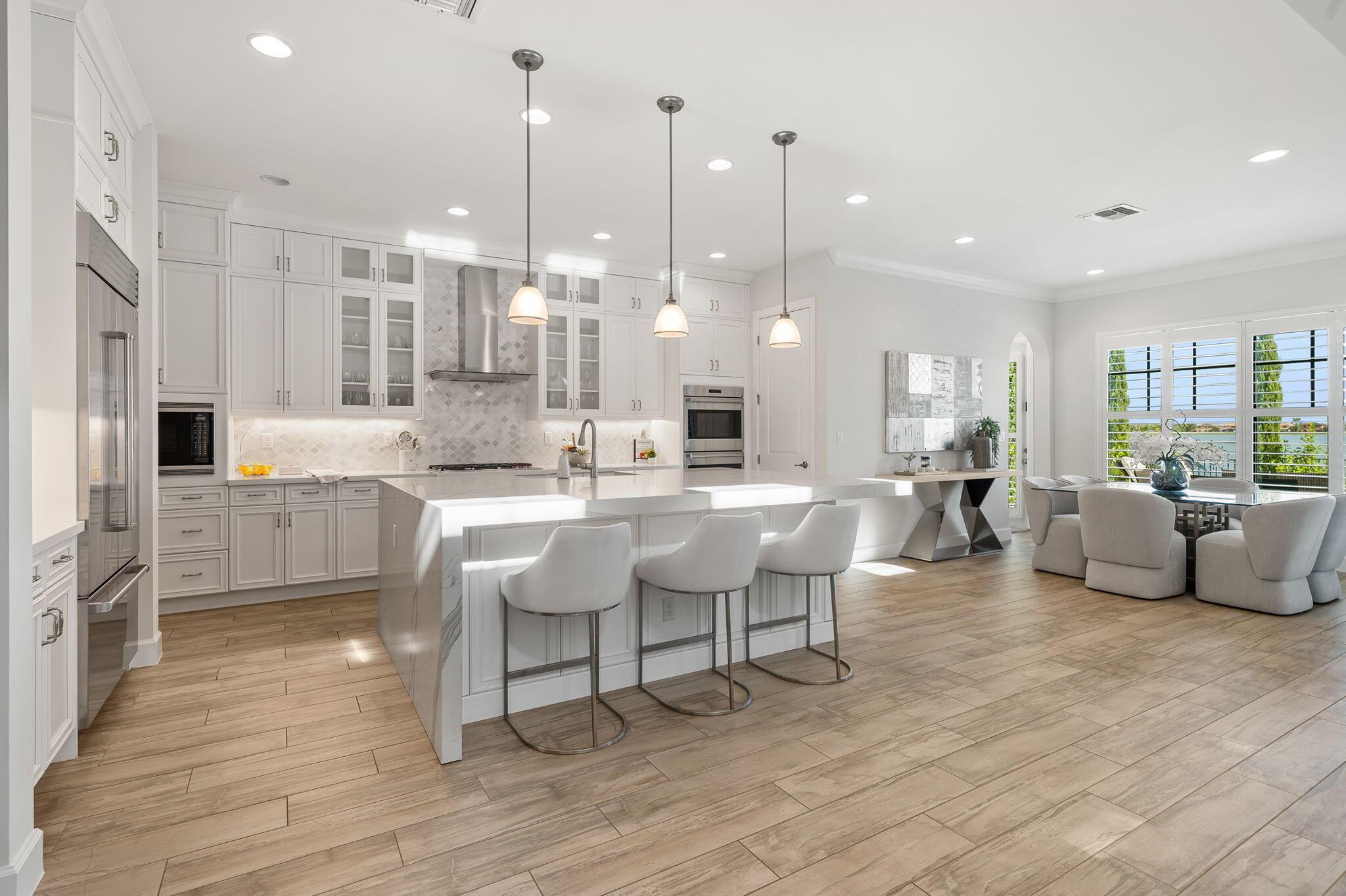 11231 Watercrest Circle W