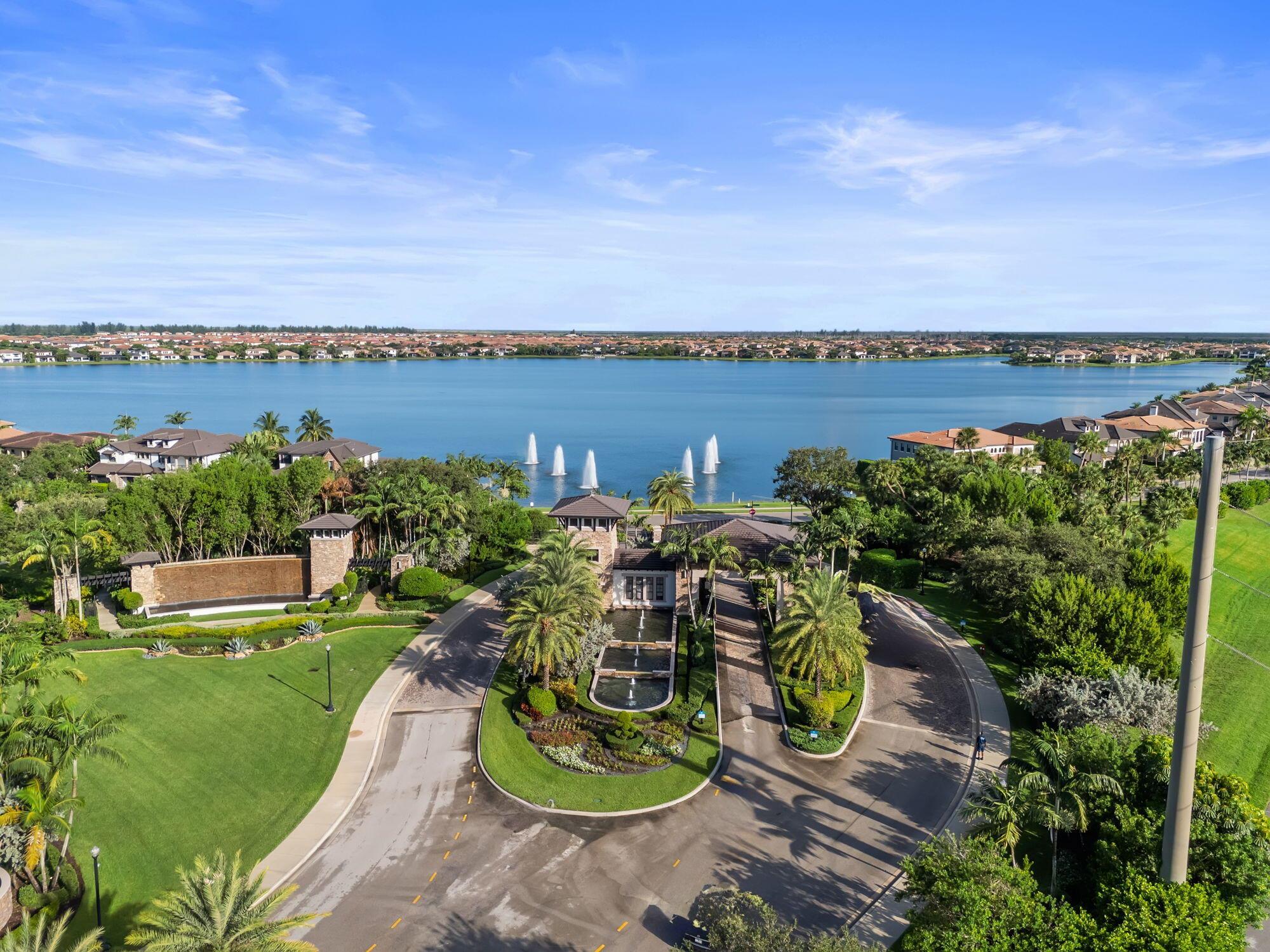 11231 Watercrest Circle W