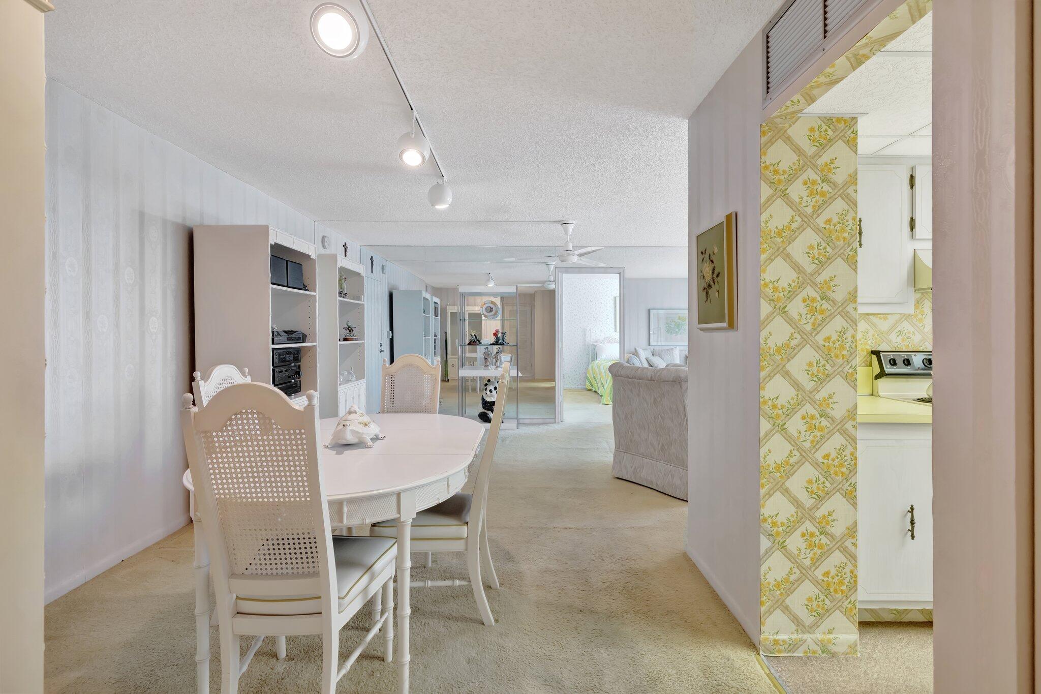 2841 N Ocean Boulevard 307
