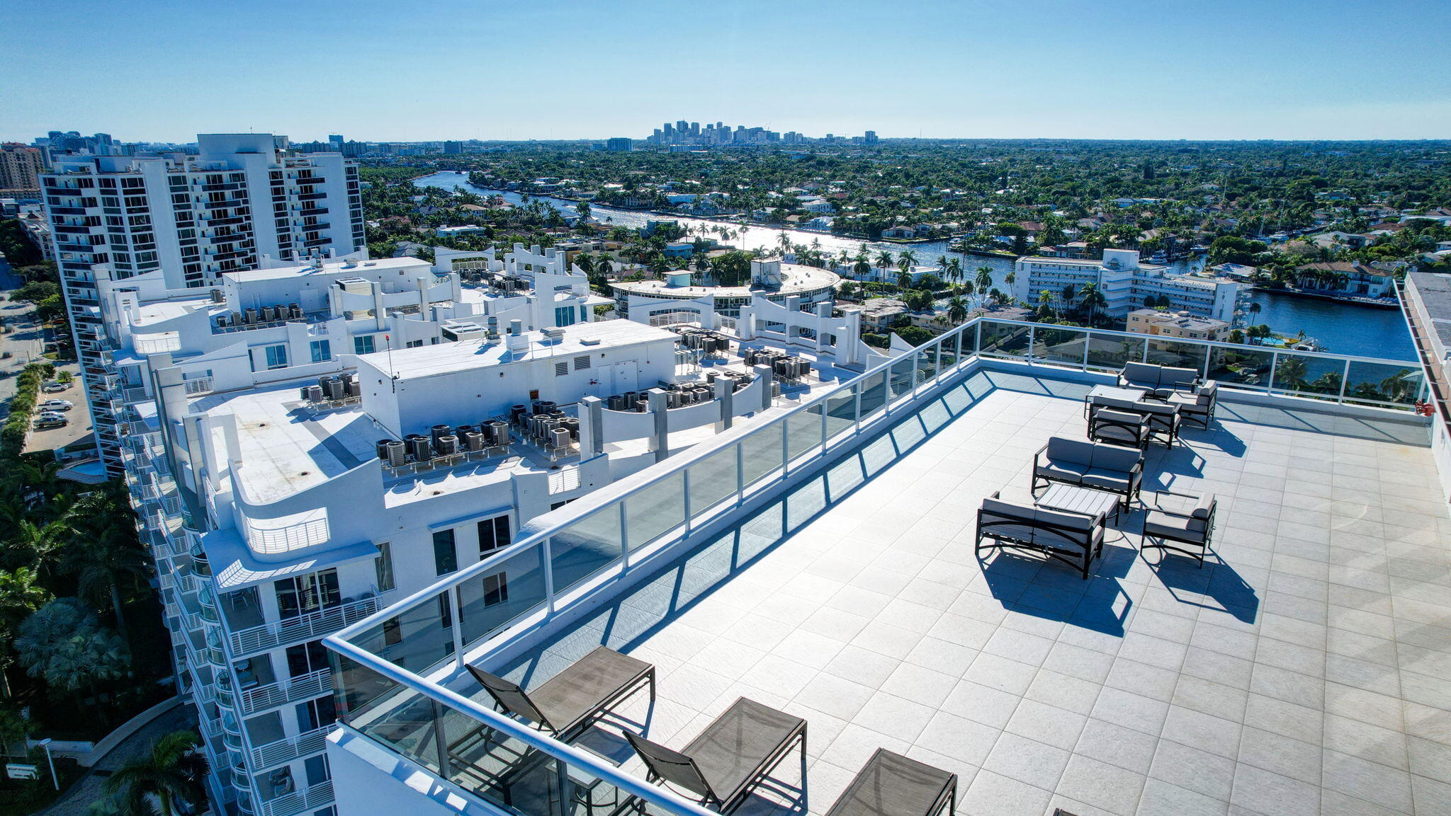 2841 N Ocean Boulevard 307
