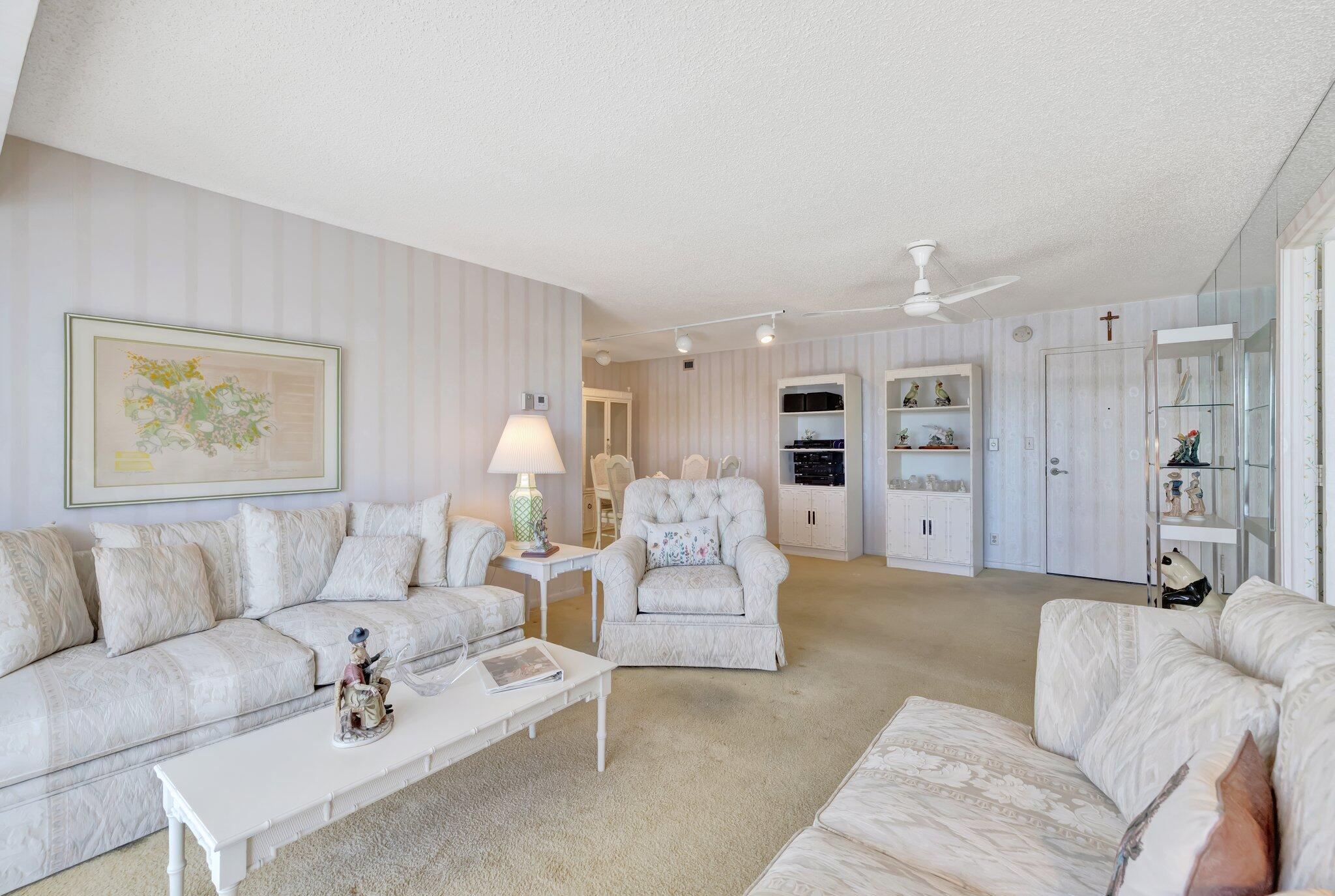 2841 N Ocean Boulevard 307