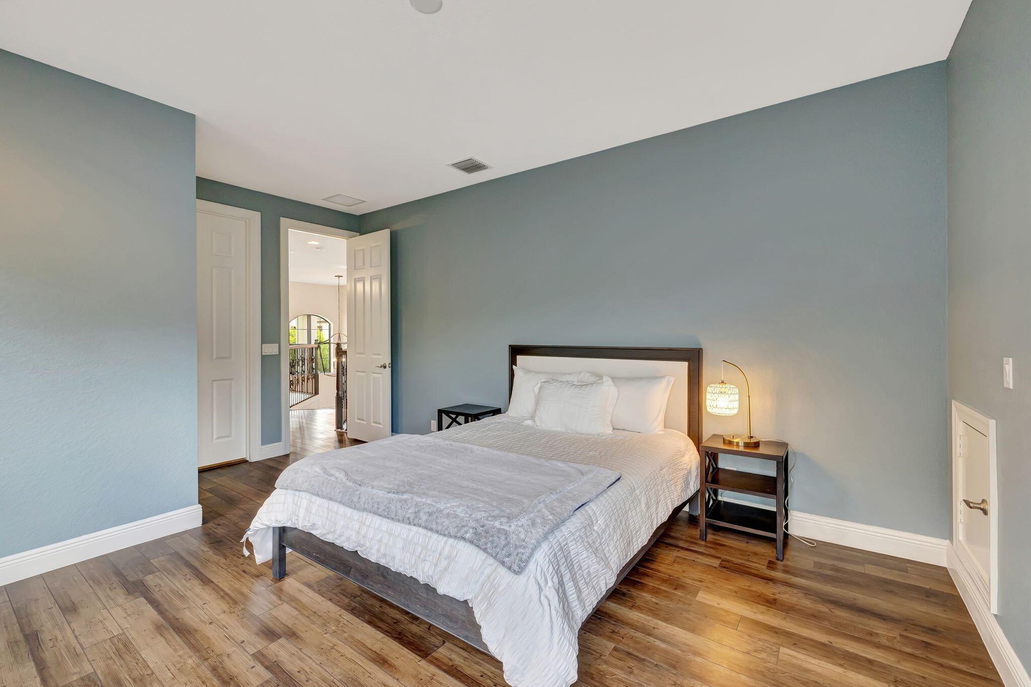 8271 Canopy Terrace