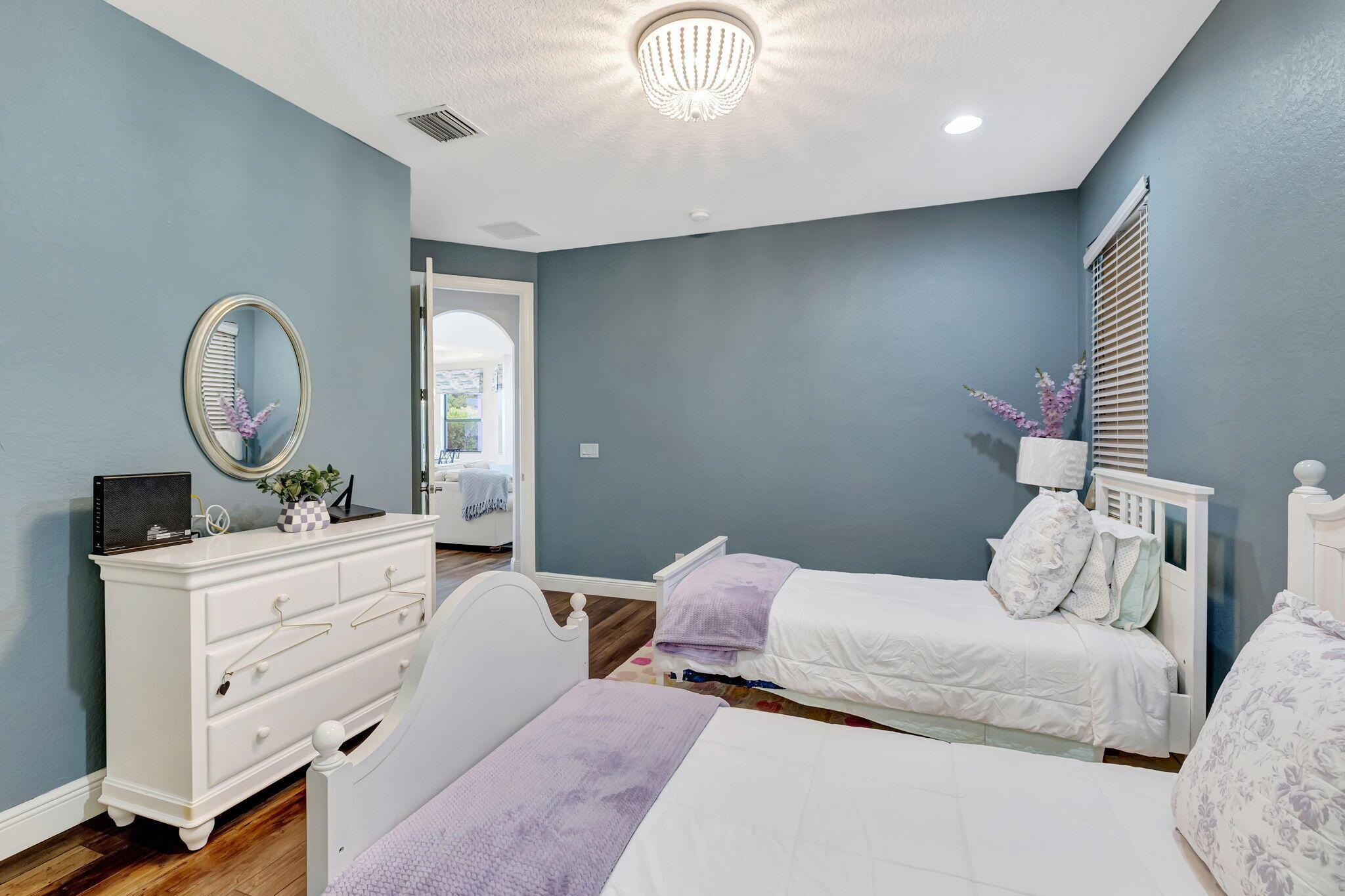 8271 Canopy Terrace