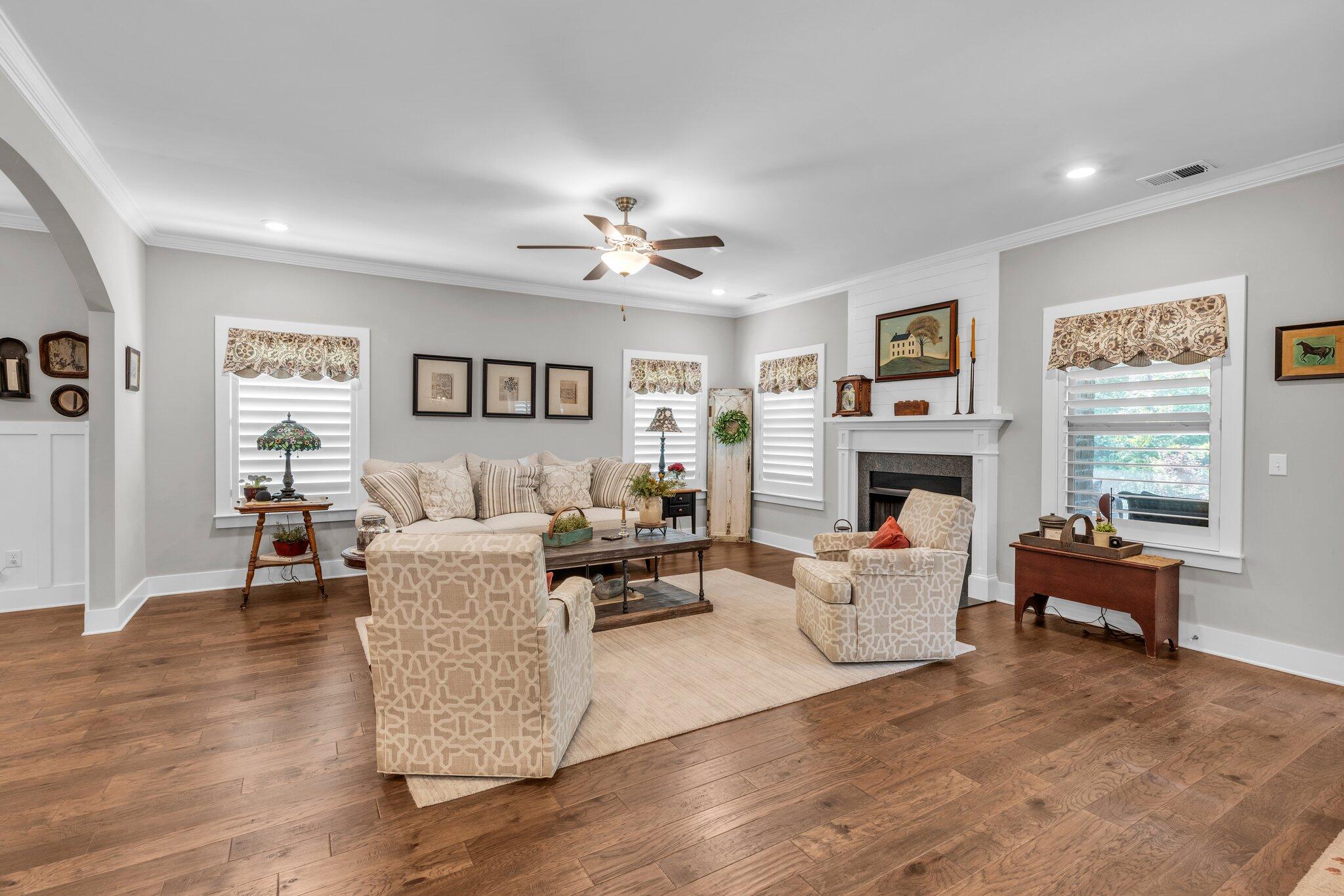 1514 Buttonwood Lp, 7