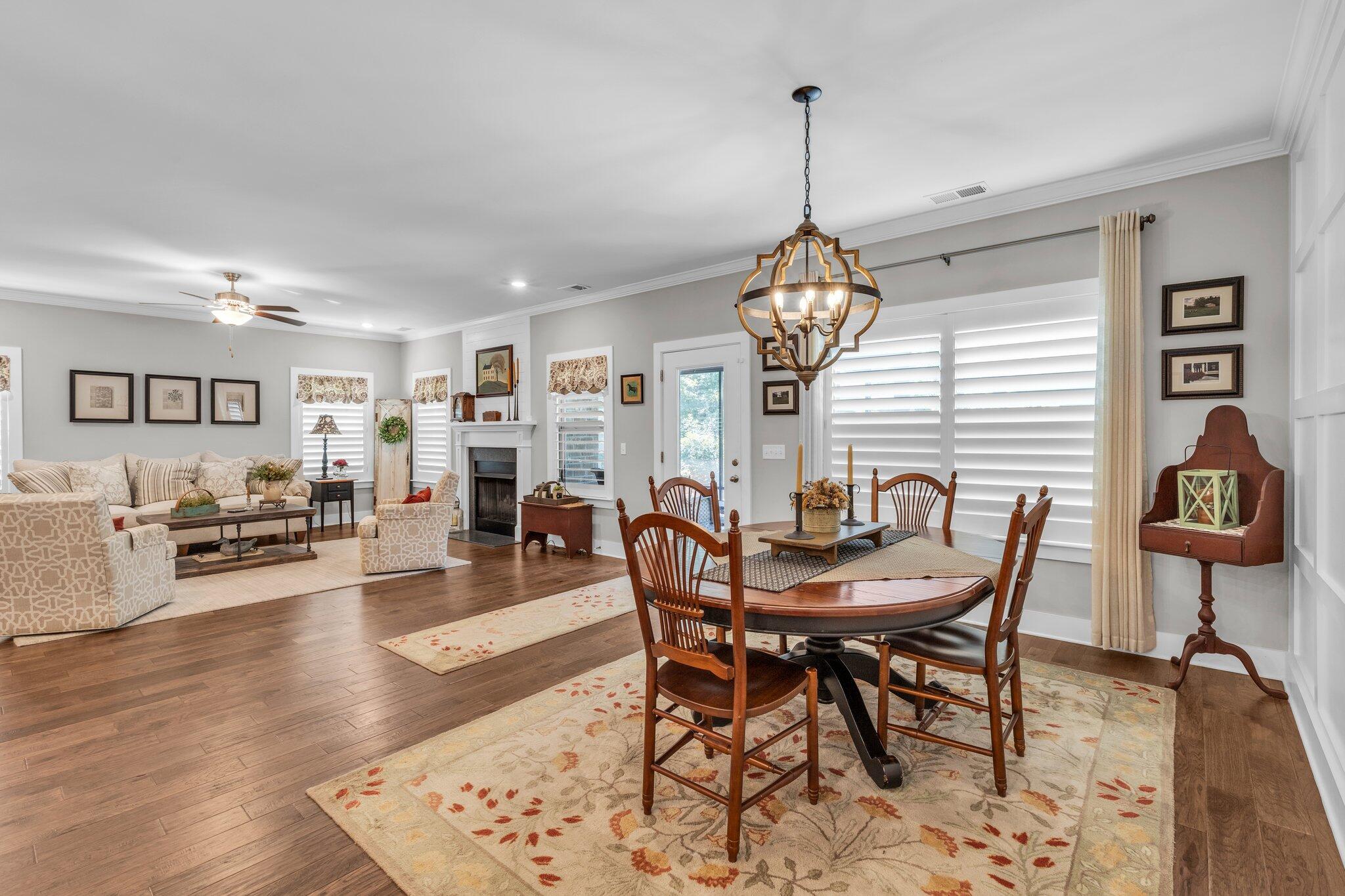 1514 Buttonwood Lp, 7