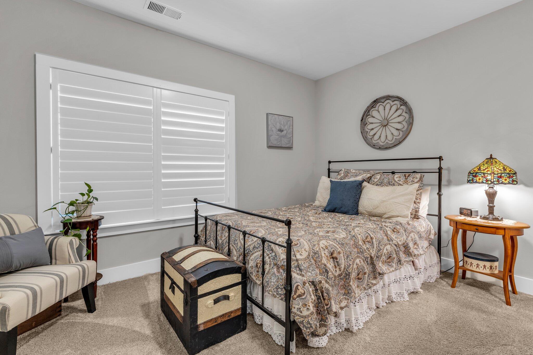 1514 Buttonwood Lp, 7