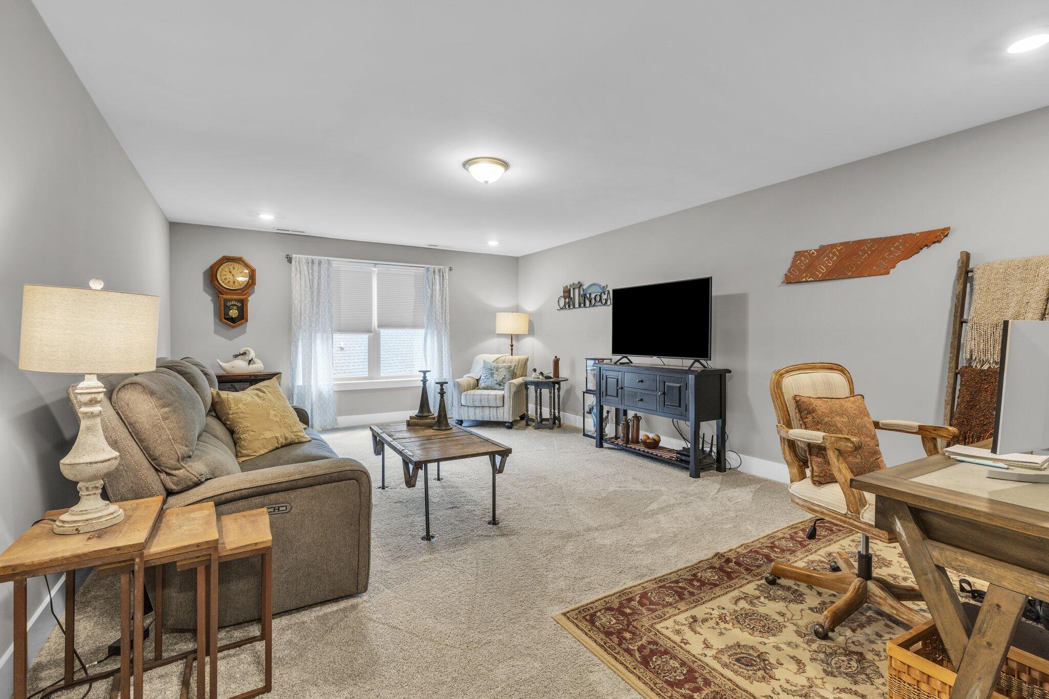 1514 Buttonwood Lp, 7
