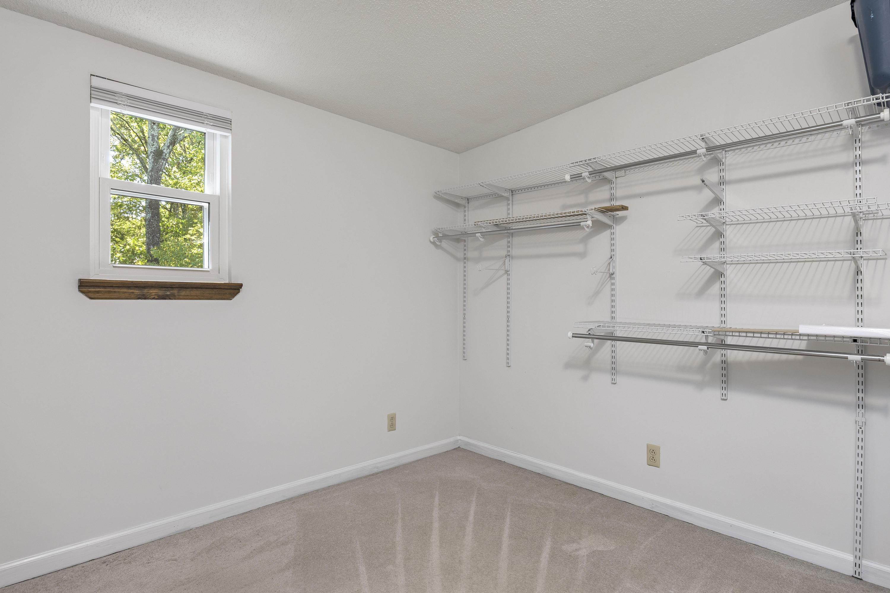 2004 Revolutionary Lane, Hixson