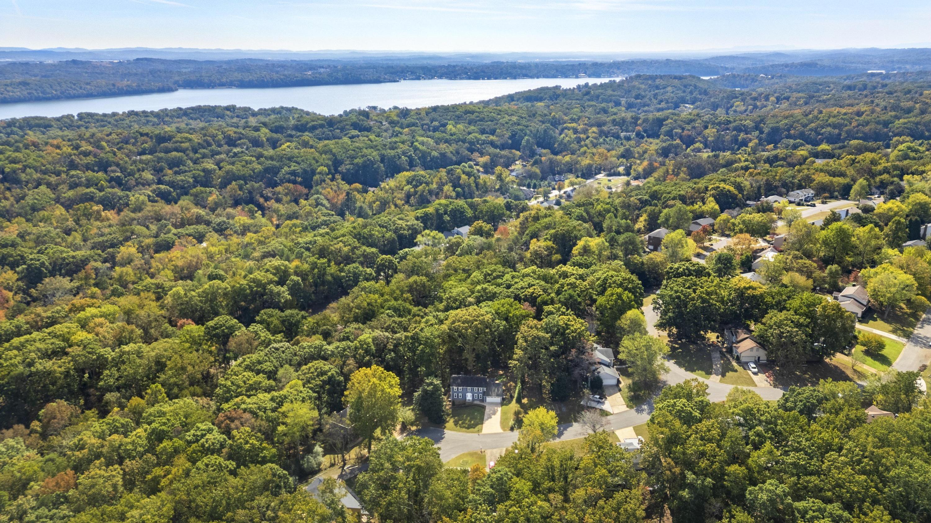 2004 Revolutionary Lane, Hixson