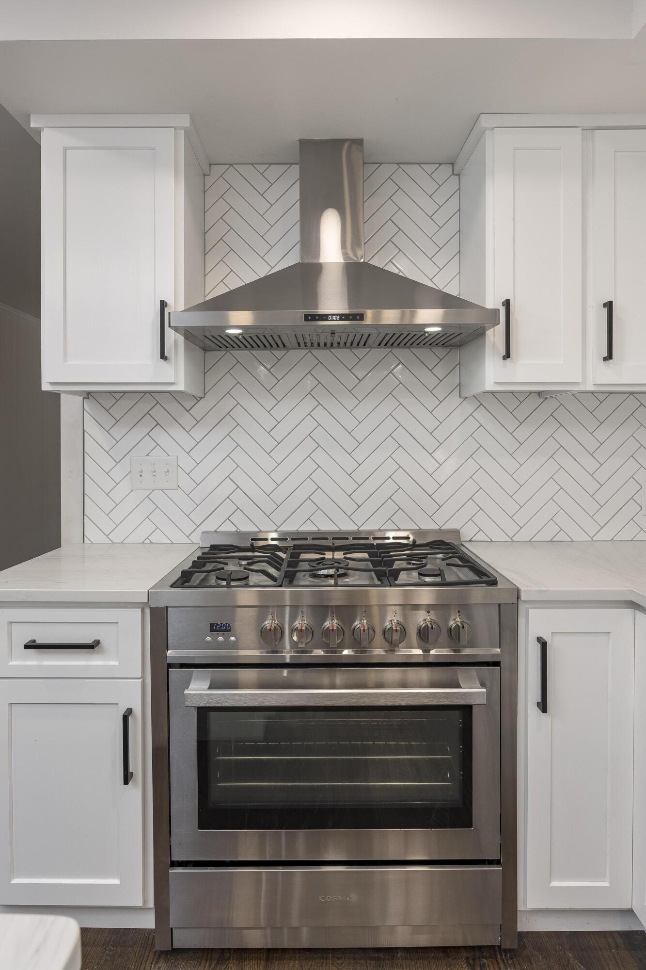 2004 Revolutionary Lane, Hixson