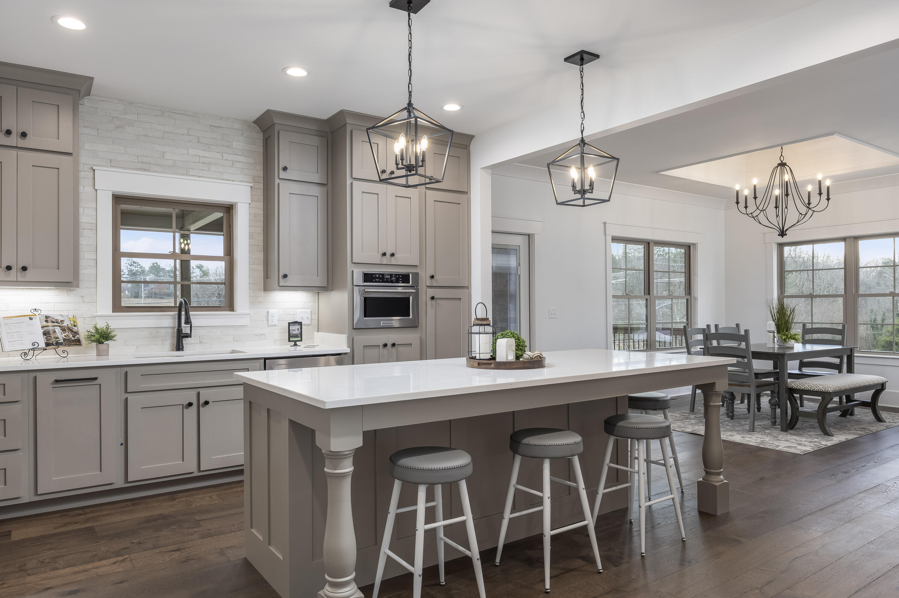 202 Goose Creek Circle