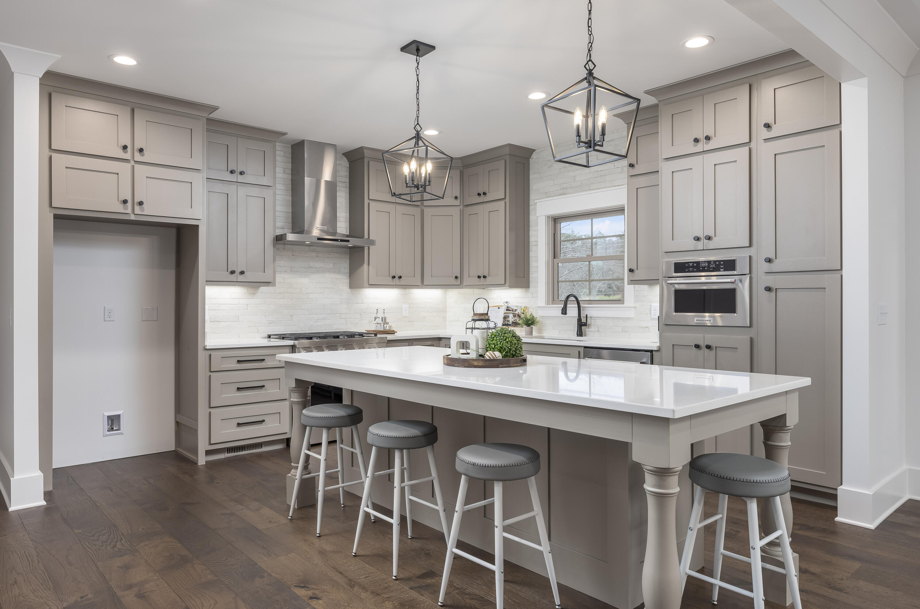 202 Goose Creek Circle