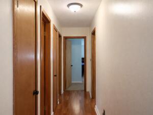 720 Whisperwood Trail NE