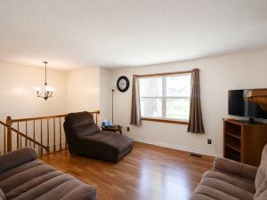 720 Whisperwood Trail NE