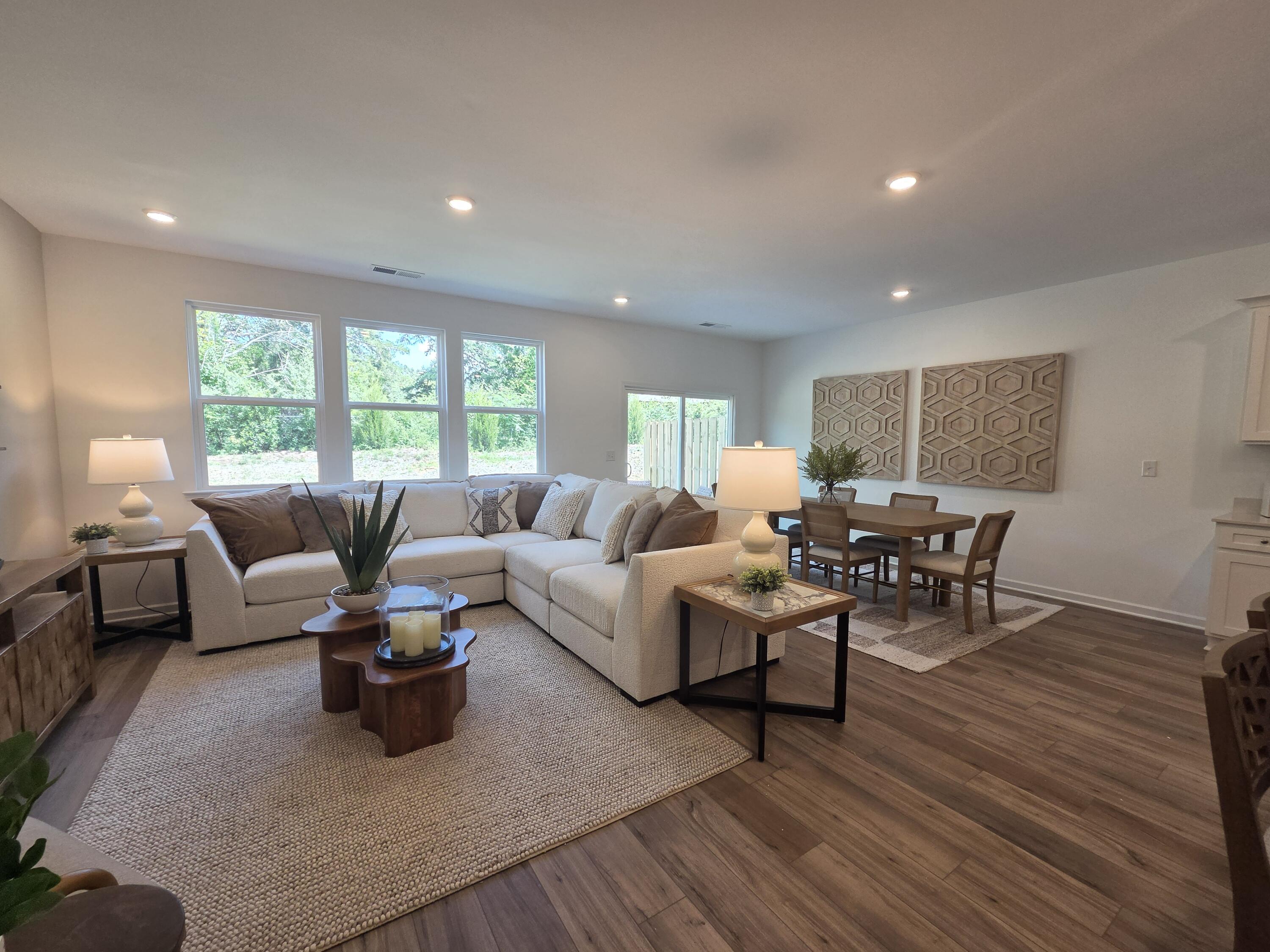 2580 Henson Court, 3