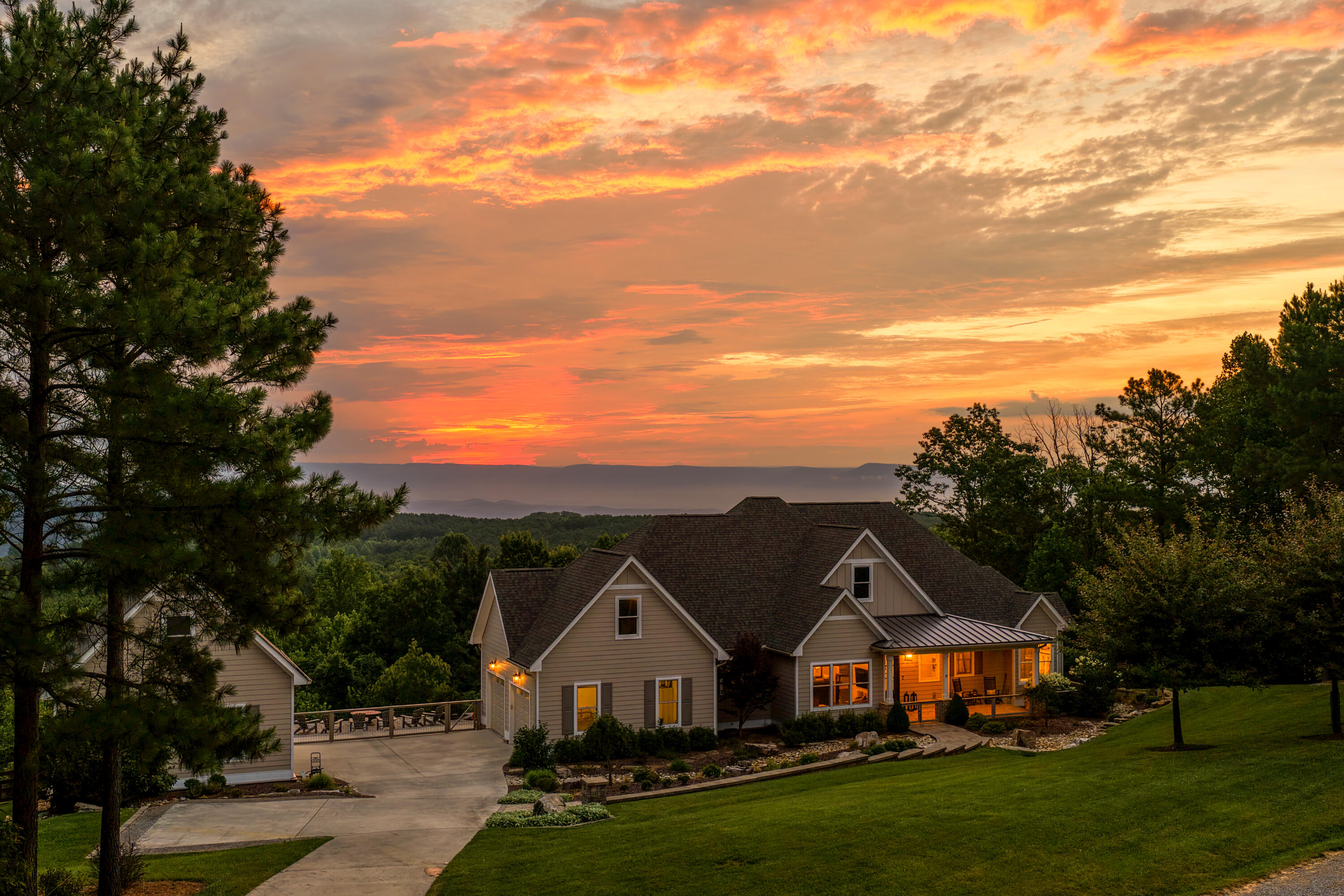 470 Lookout View Drive