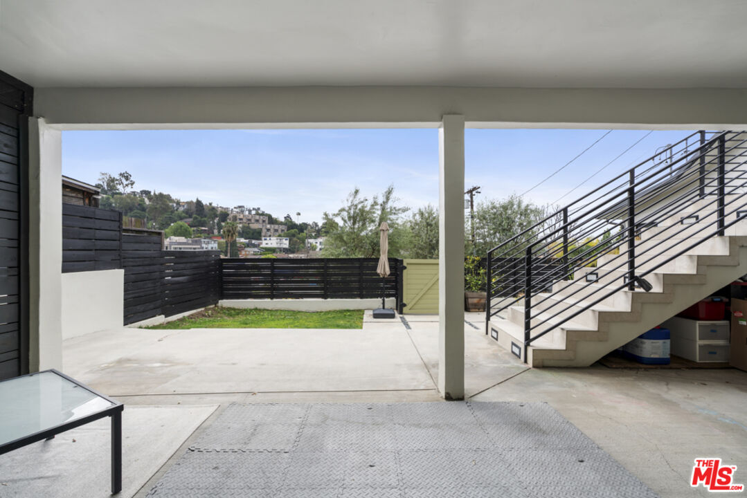 3923 Fernwood Ave
