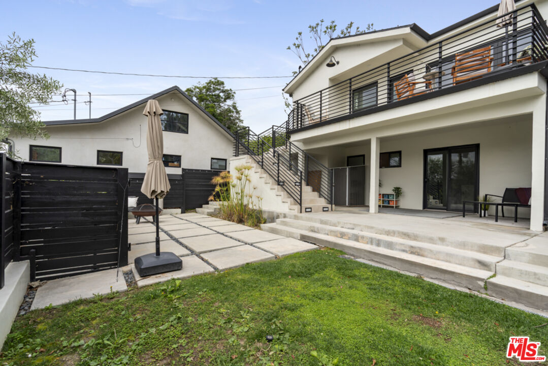 3923 Fernwood Ave