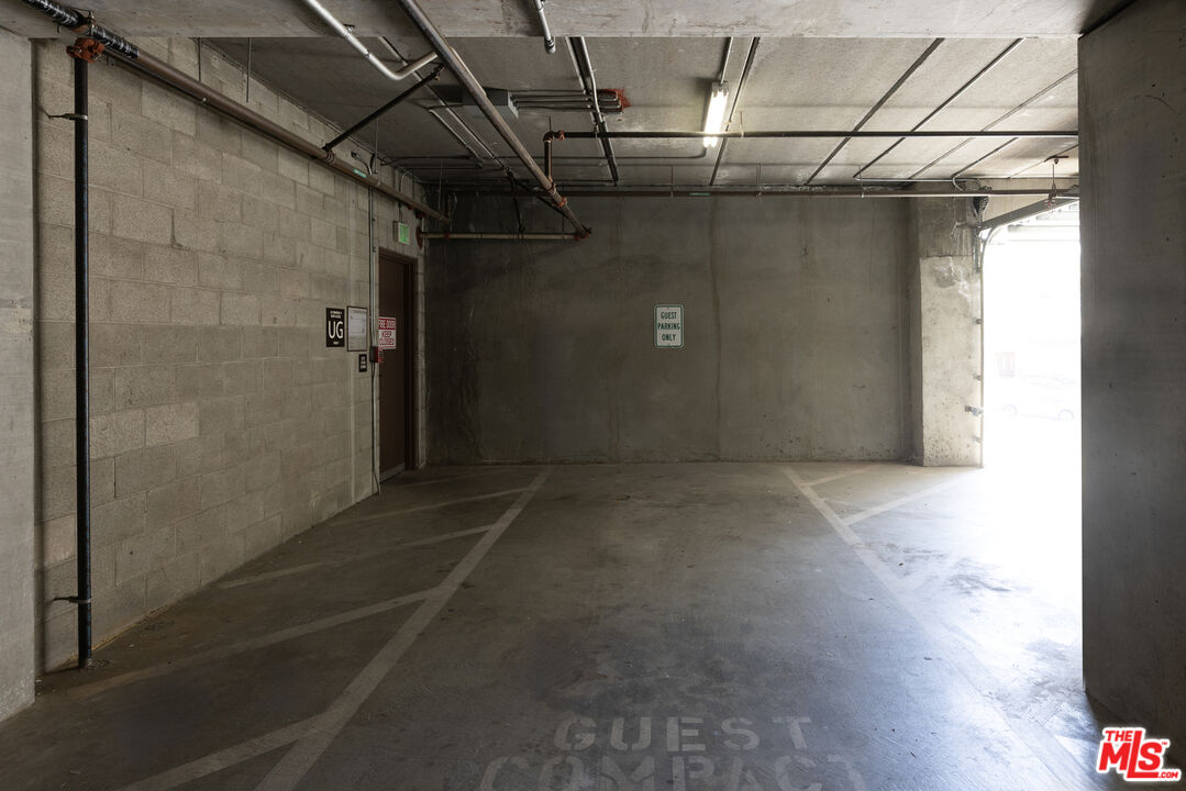 6221 Monterey Rd Unit: 205