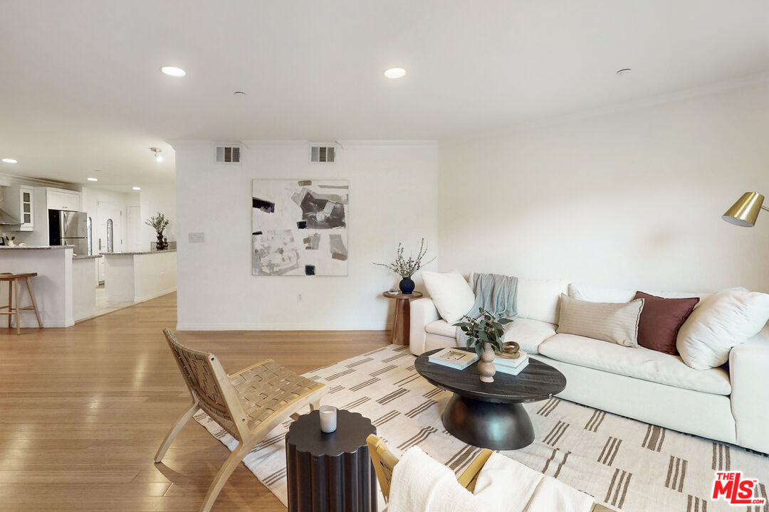6221 Monterey Rd Unit: 205