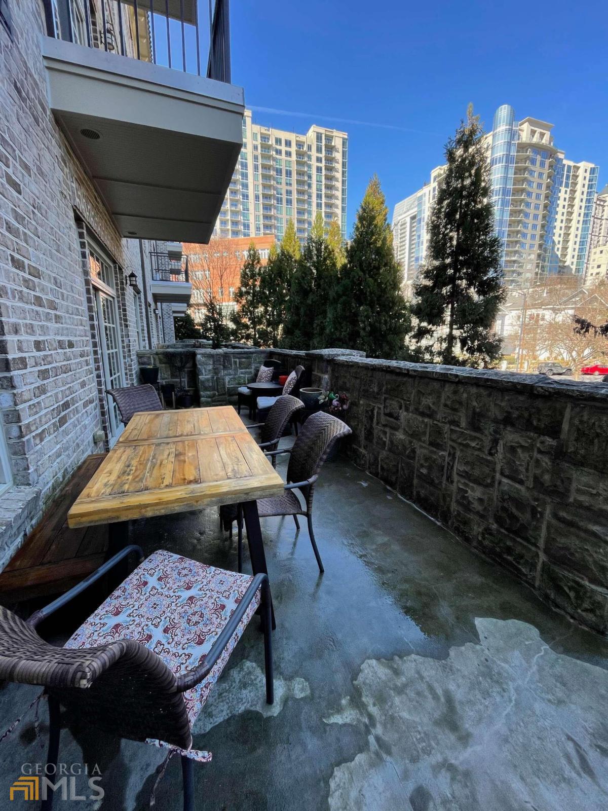 1055 Piedmont Avenue NE # 108