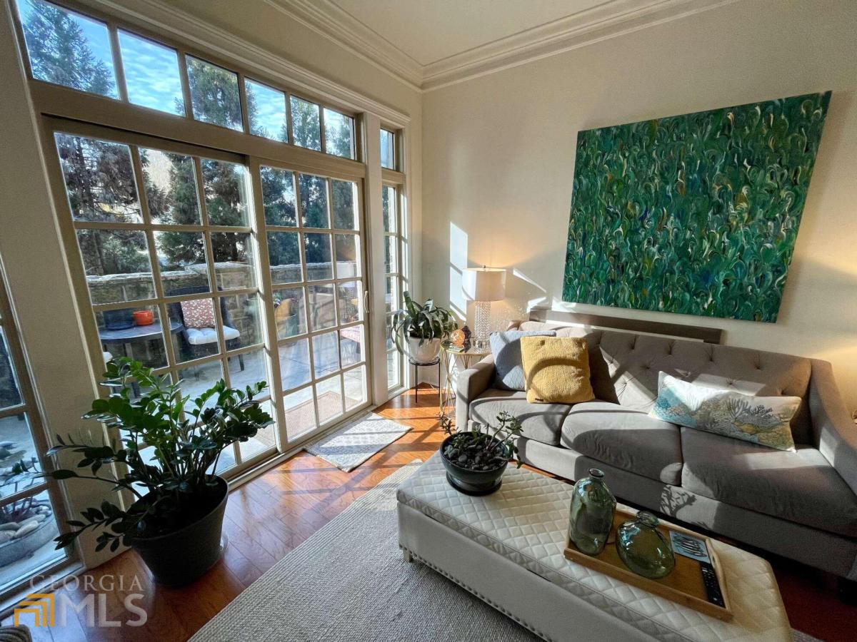 1055 Piedmont Avenue NE # 108