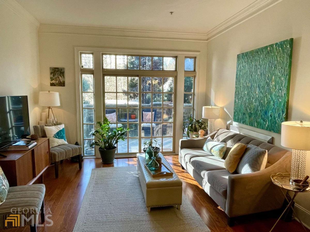 1055 Piedmont Avenue NE # 108