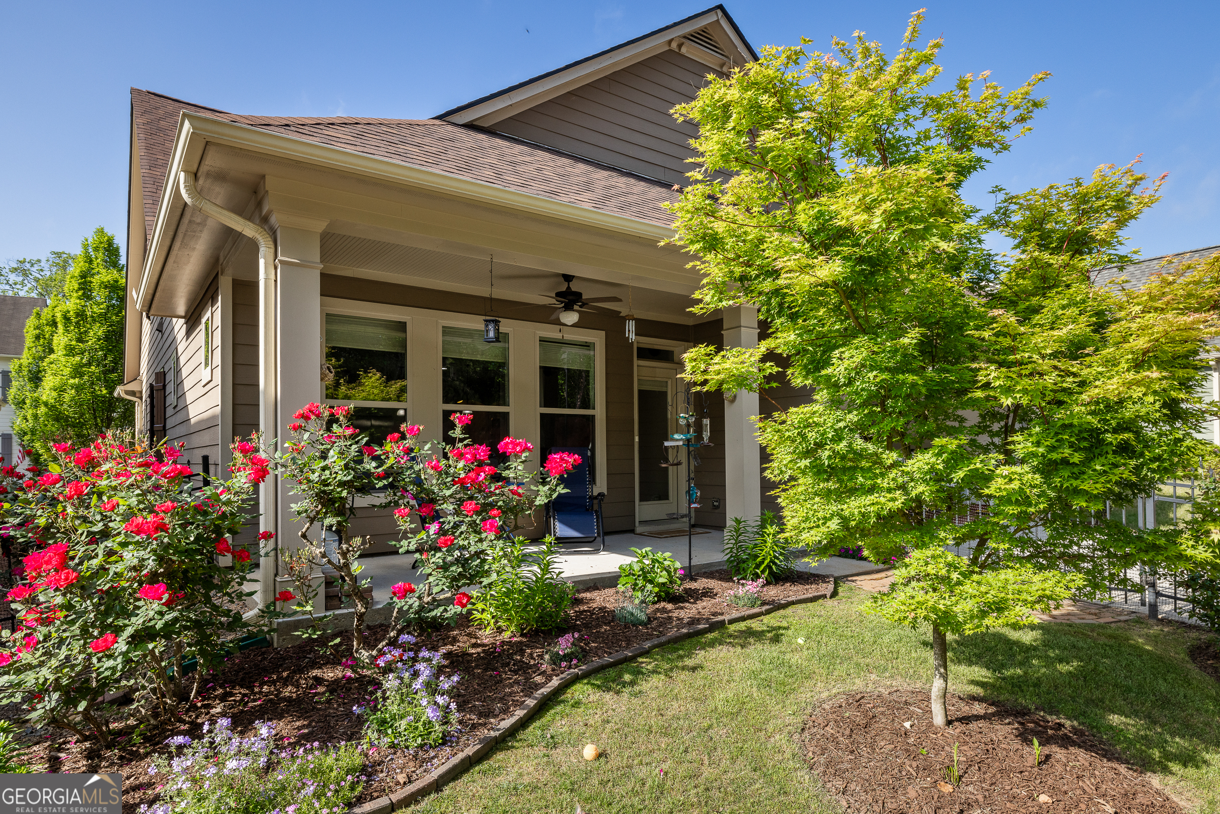 814 Rockford Commons Drive SW