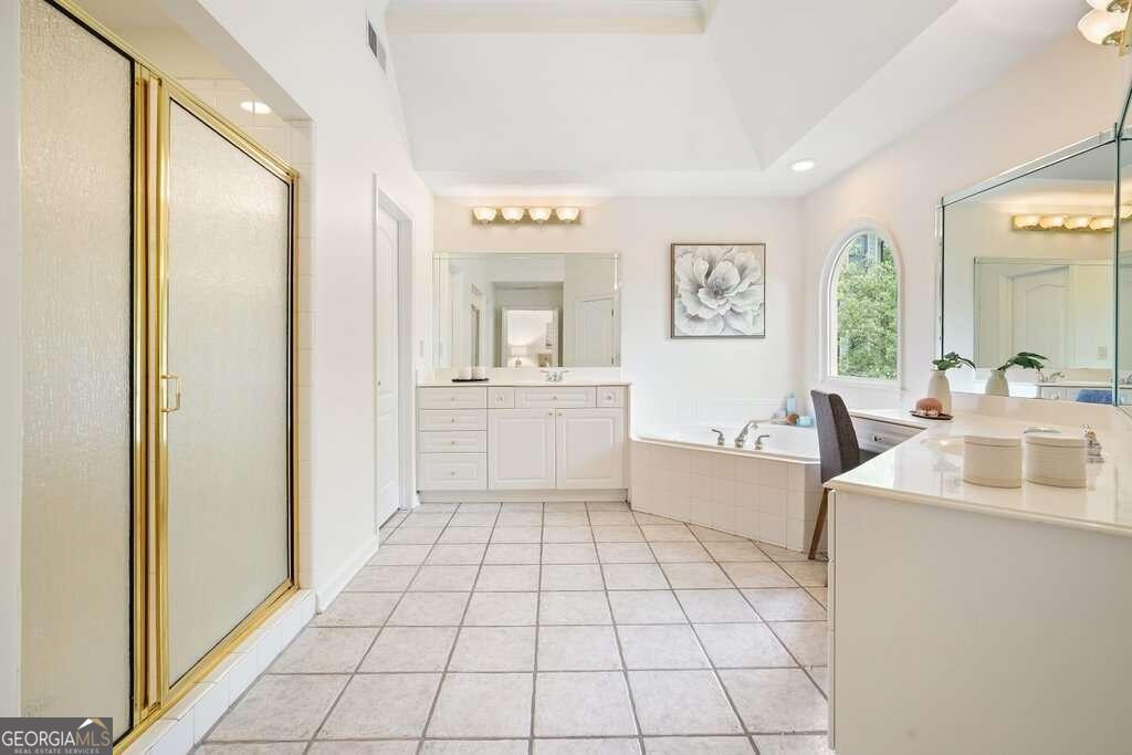 2987 WINTERTHUR CLOSE