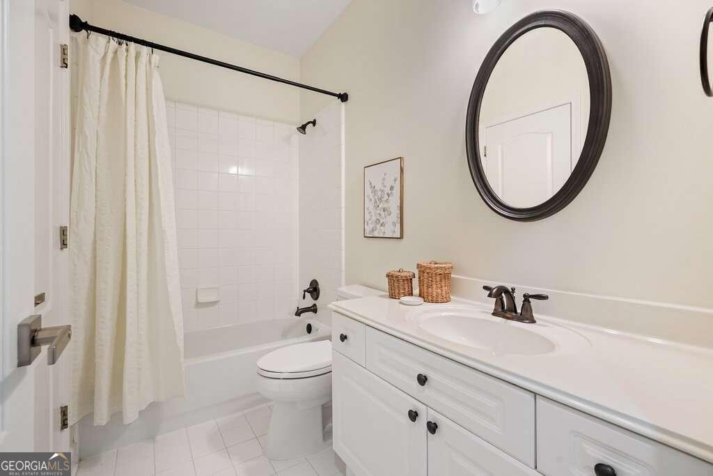 2987 WINTERTHUR CLOSE