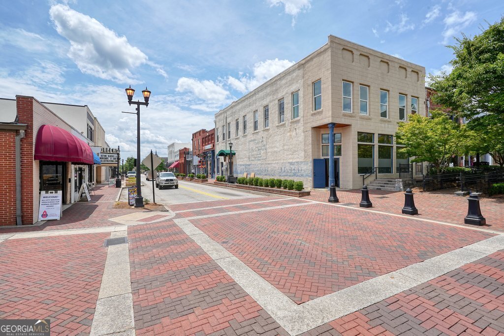 131 Veterans Drive