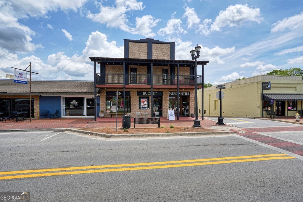 131 Veterans Drive