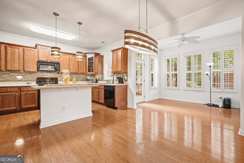 3604 WATERS EDGE Trail