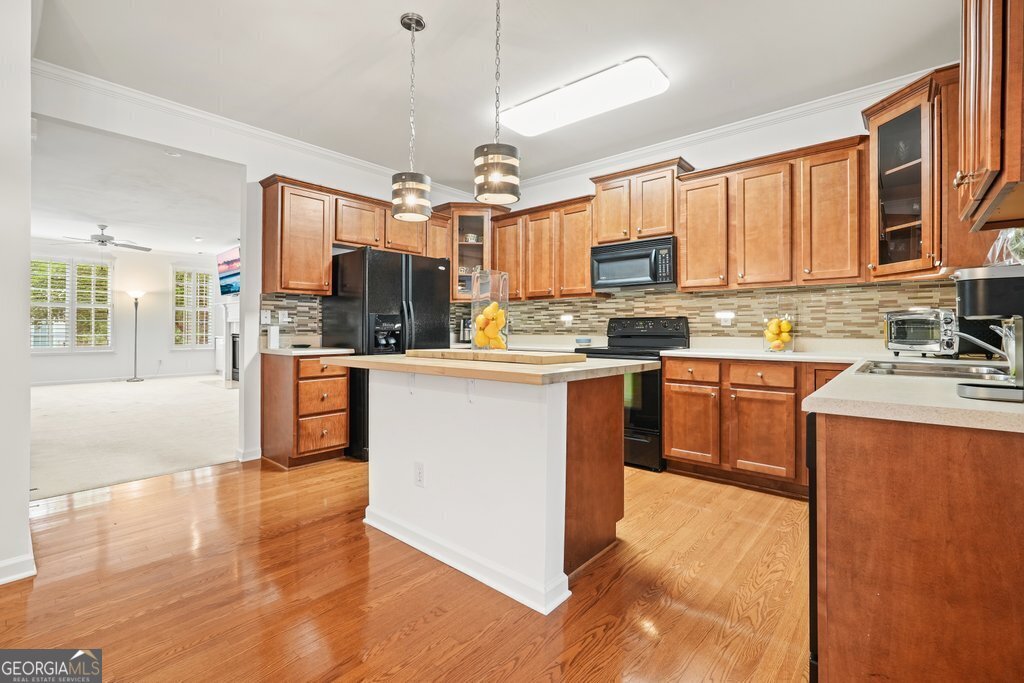 3604 WATERS EDGE Trail