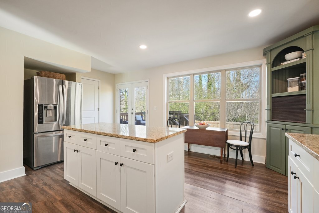 1750 Latour Drive NE