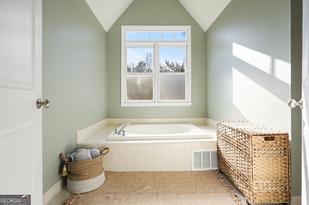 1750 Latour Drive NE