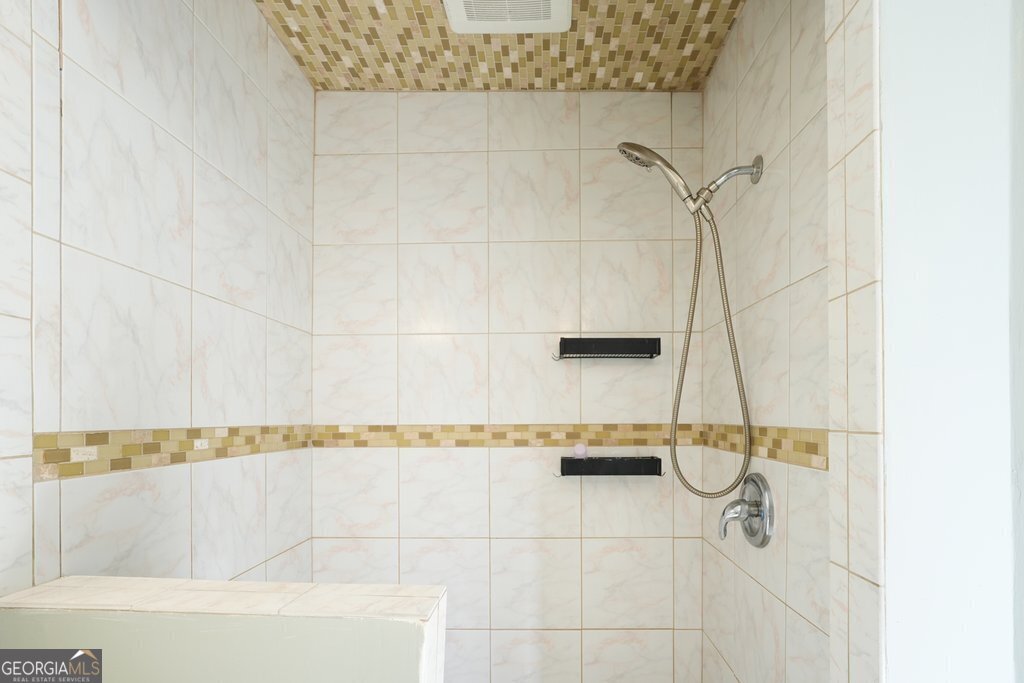 1750 Latour Drive NE