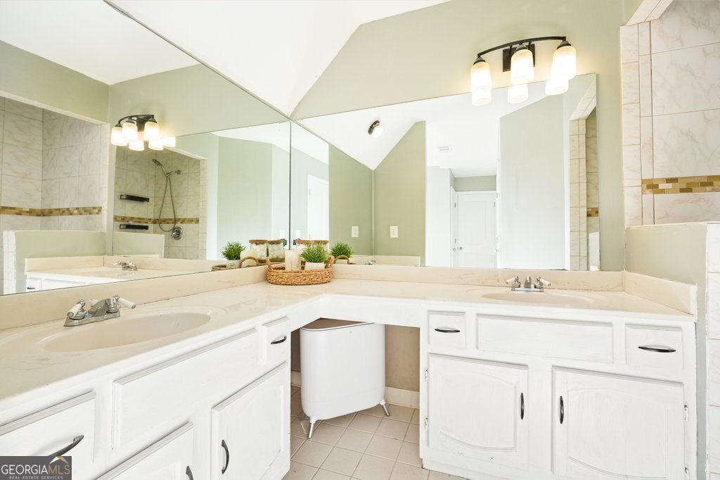 1750 Latour Drive NE