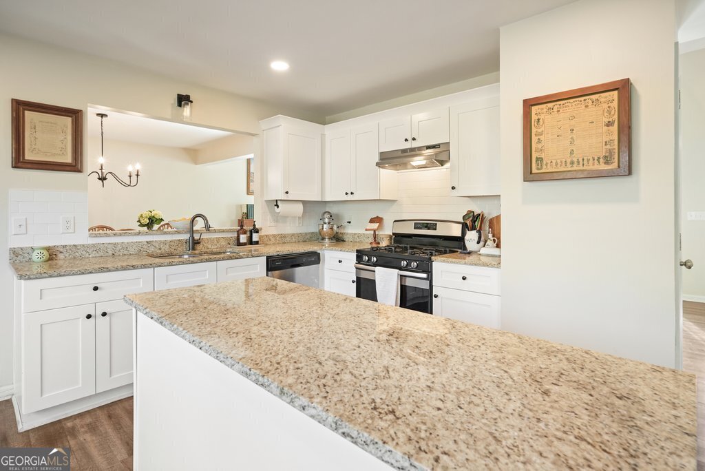 1750 Latour Drive NE