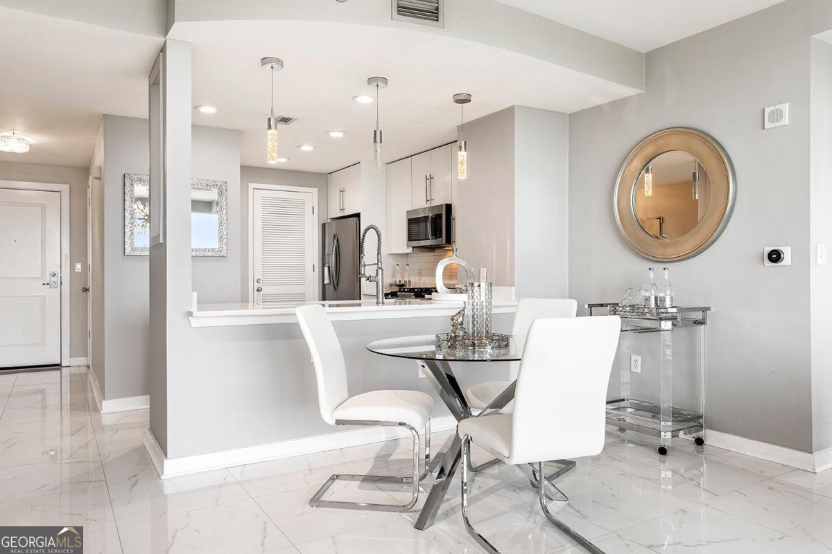 3338 Peachtree Road NE # 3102