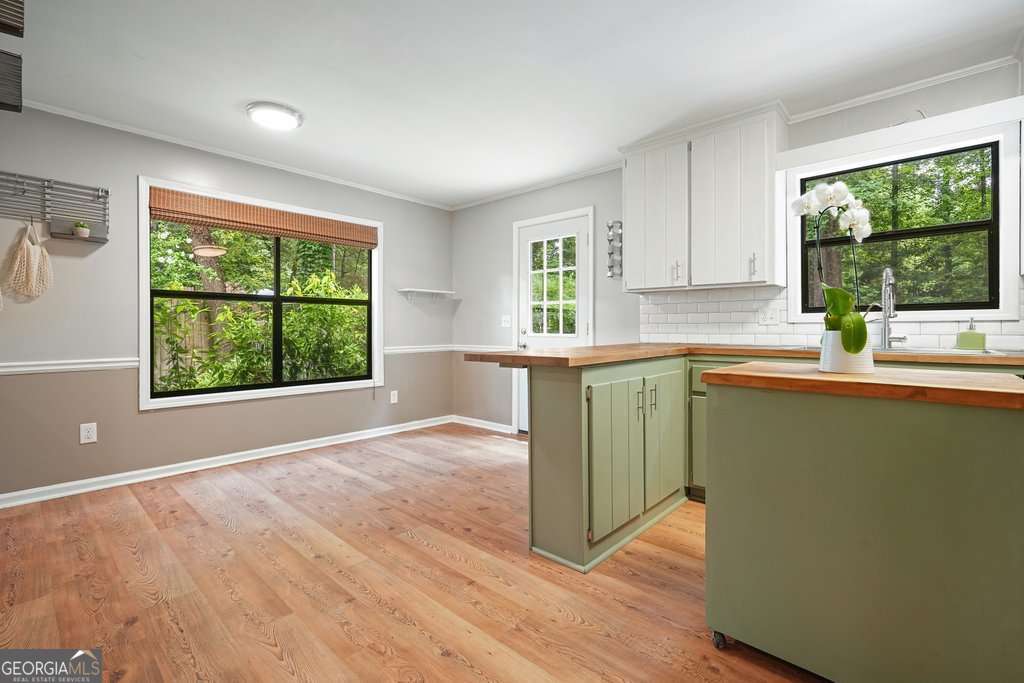 7025 Stone Wood Drive NW