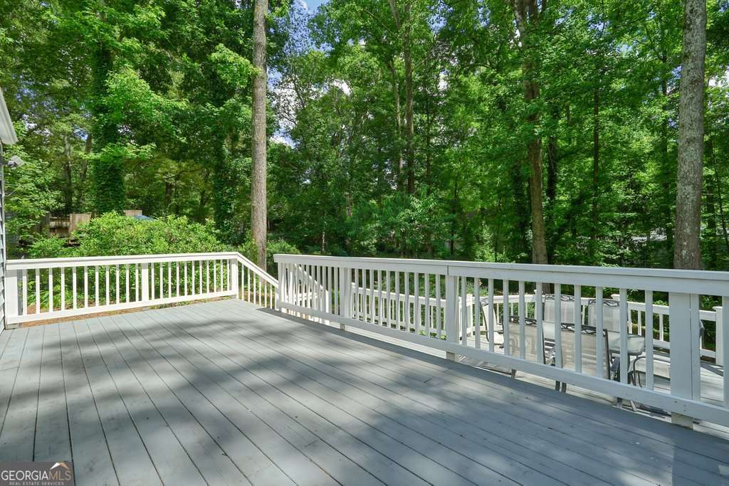 7025 Stone Wood Drive NW